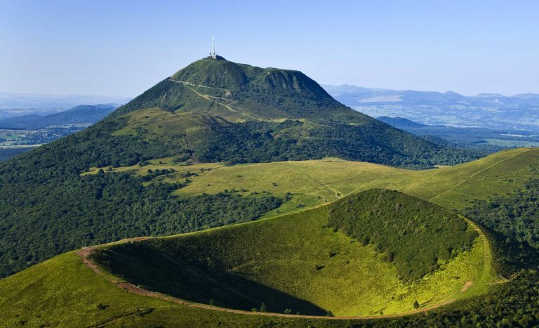 Ces 5 lieux cachés en Auvergne à découvrir absolument Les Pépites de