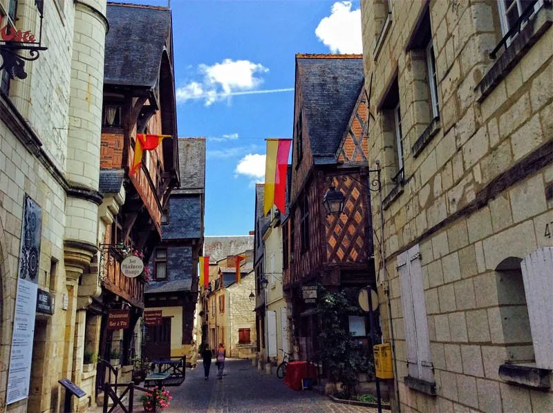 Chinon-la-maison-rouge-rue-voltaire