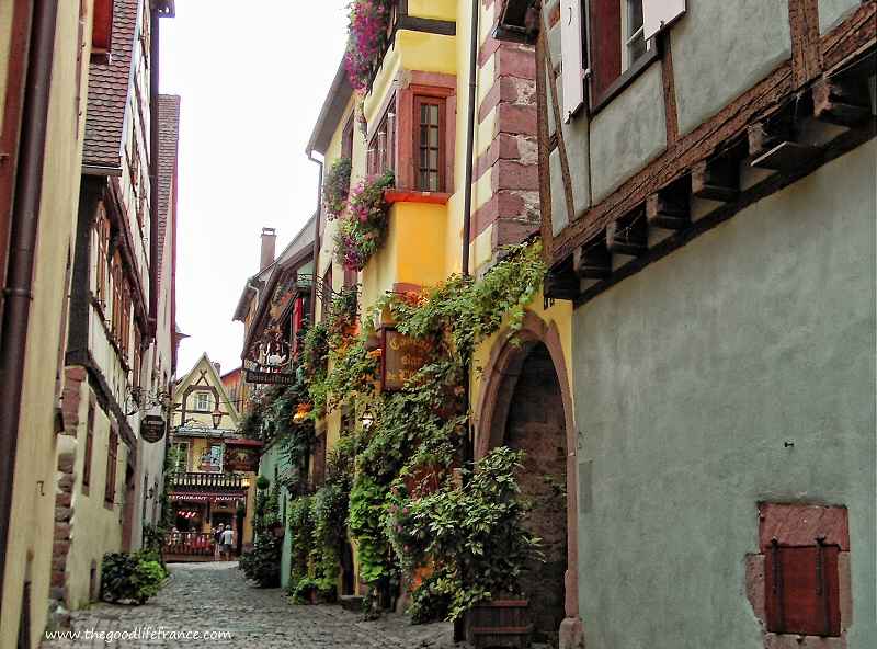 vue sur la rue de riquewihr