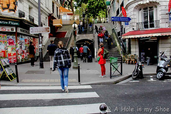rue montmartre paris