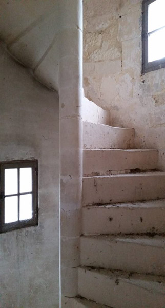escalier chateau le mung
