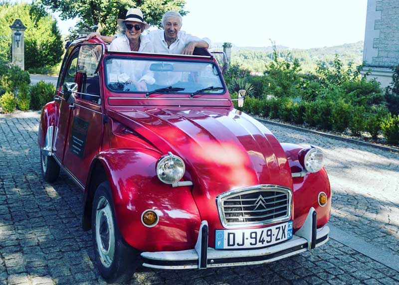 Un tour gourmand de la Dordogne en 2CV