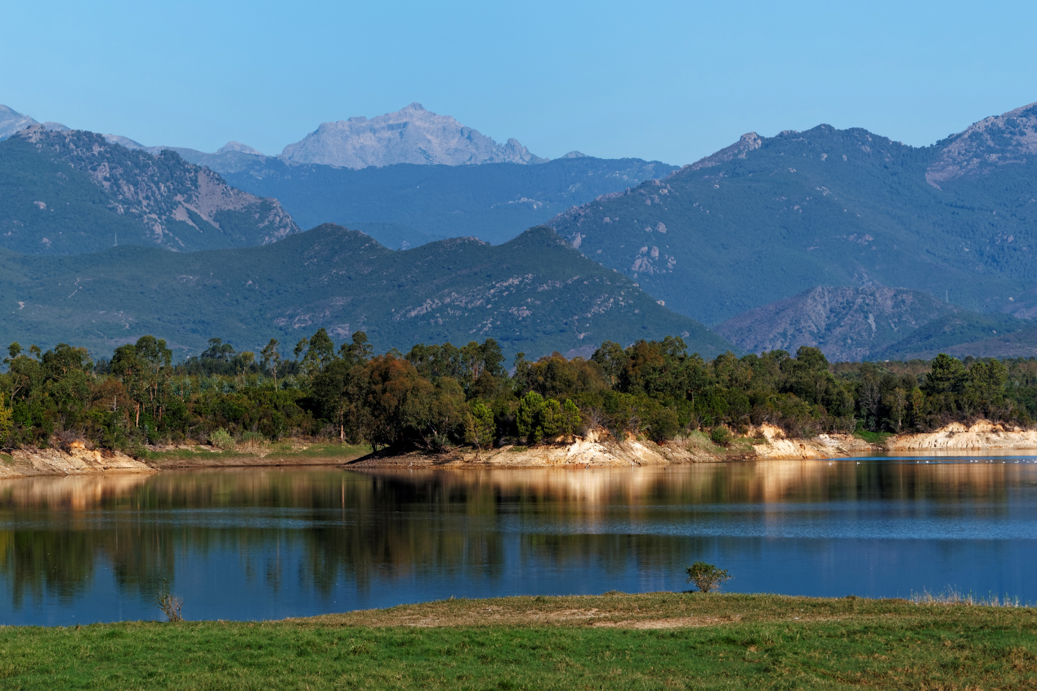 Lacs de Corse