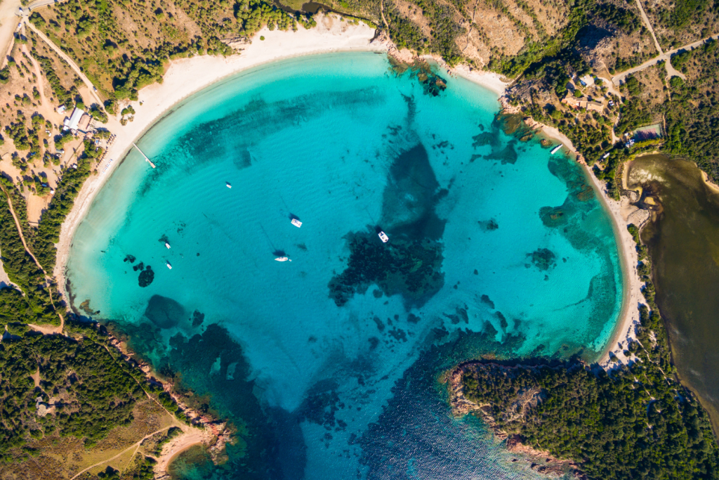 Plage de Rondinara entre Bonifacio et Porto-Vecchio
