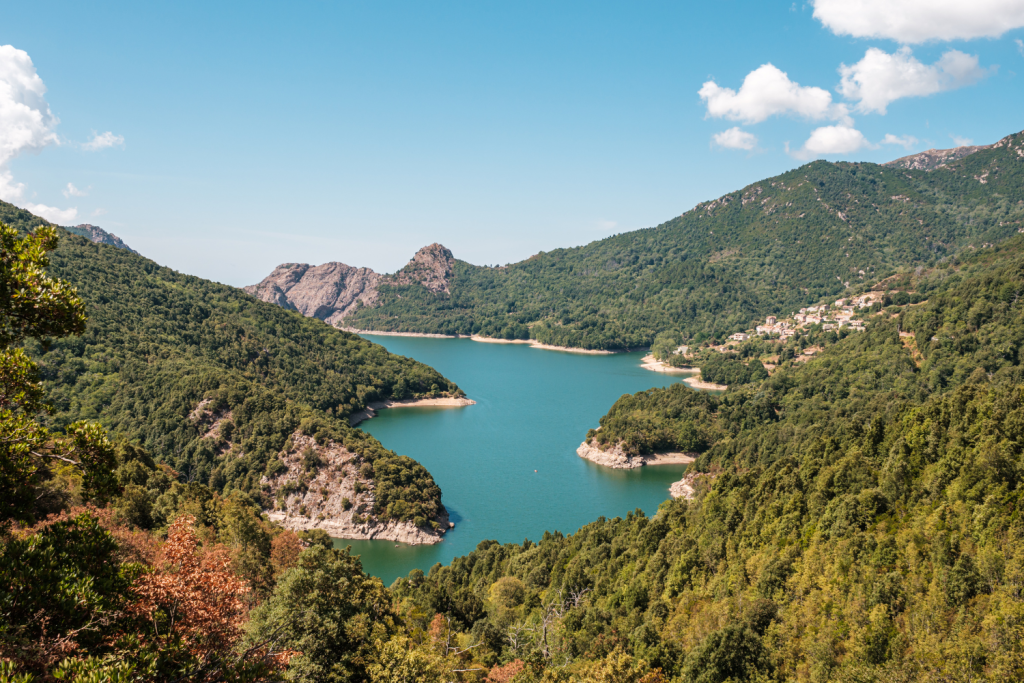 Lac de Tolla, près d'Ajaccio en Corse