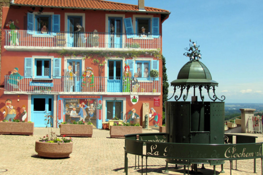 Village du beaujolais, Clochemerle 