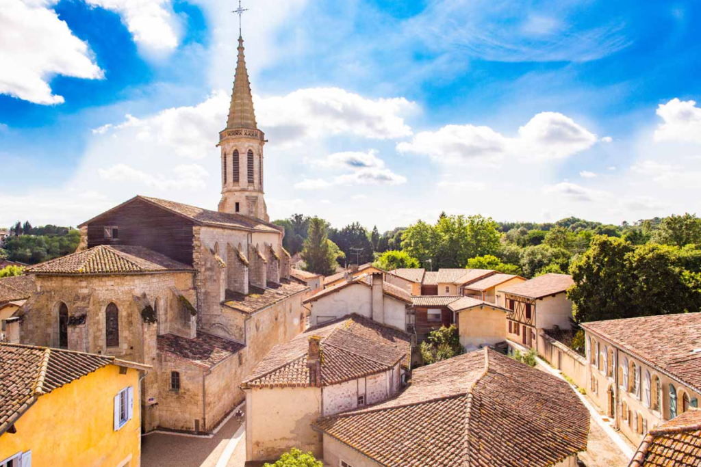 Sarrant village autour de Toulouse