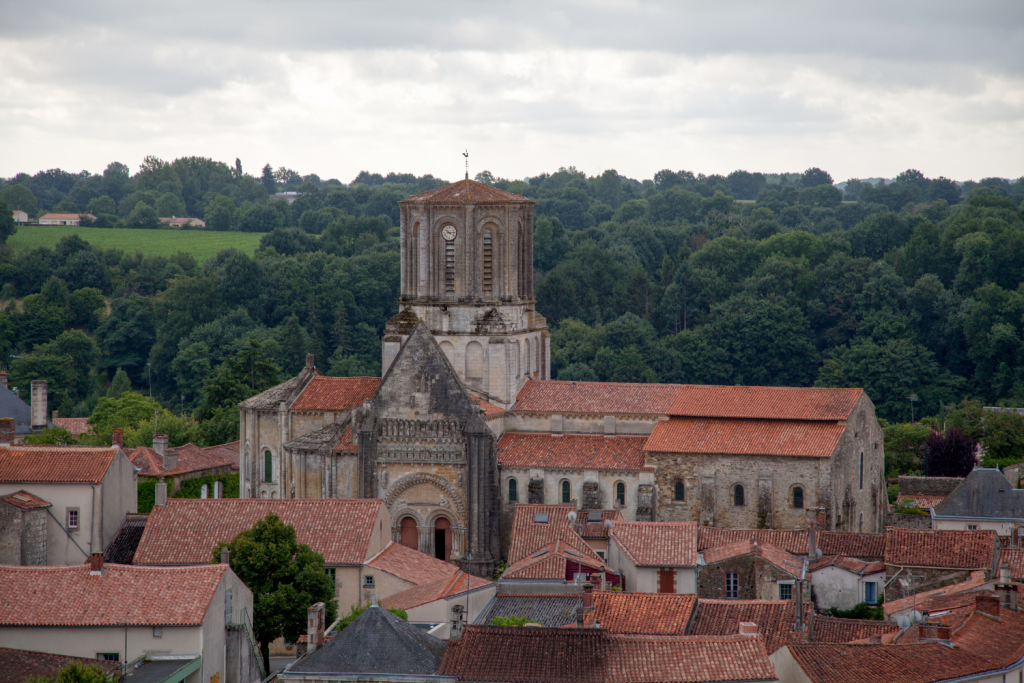 Vouvant, Village autour de La Rochelle