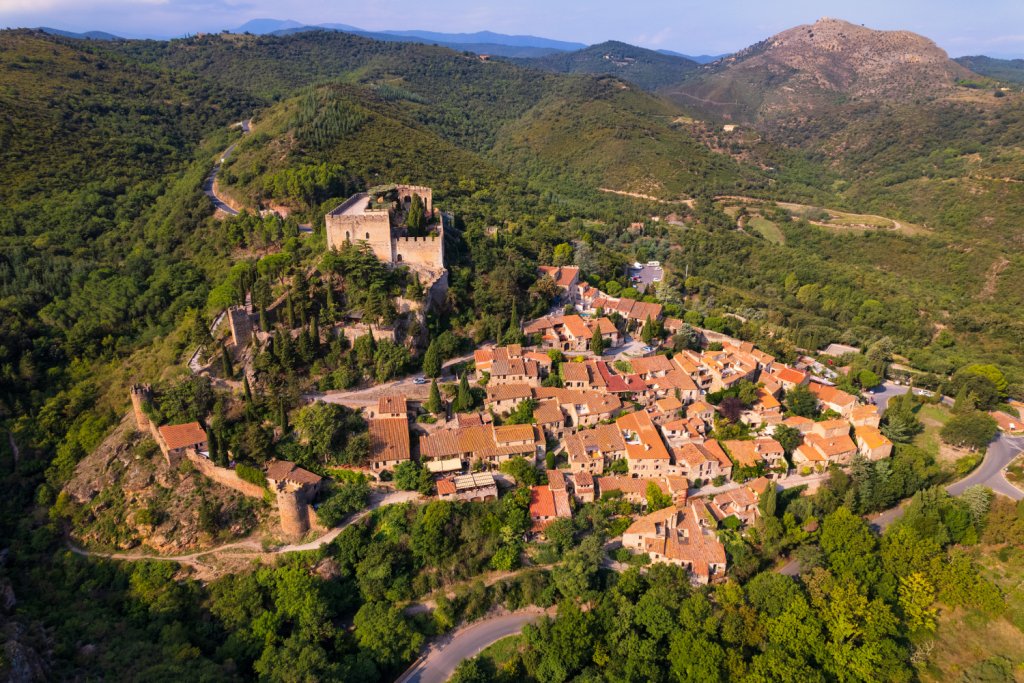 plus beaux villages d'occitanie : Castelnou, Pyrénées-Orientales 