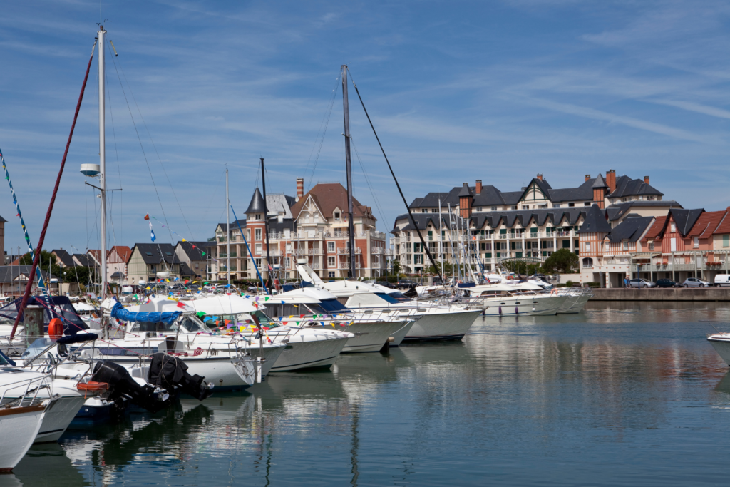 Village du Pays d'Auge, Cabourg