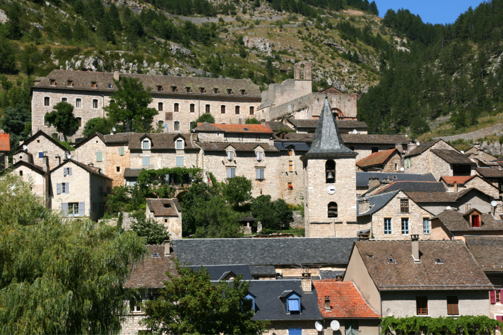 plus beaux villages d'occitanie :  Sainte-Enimie, Lozère