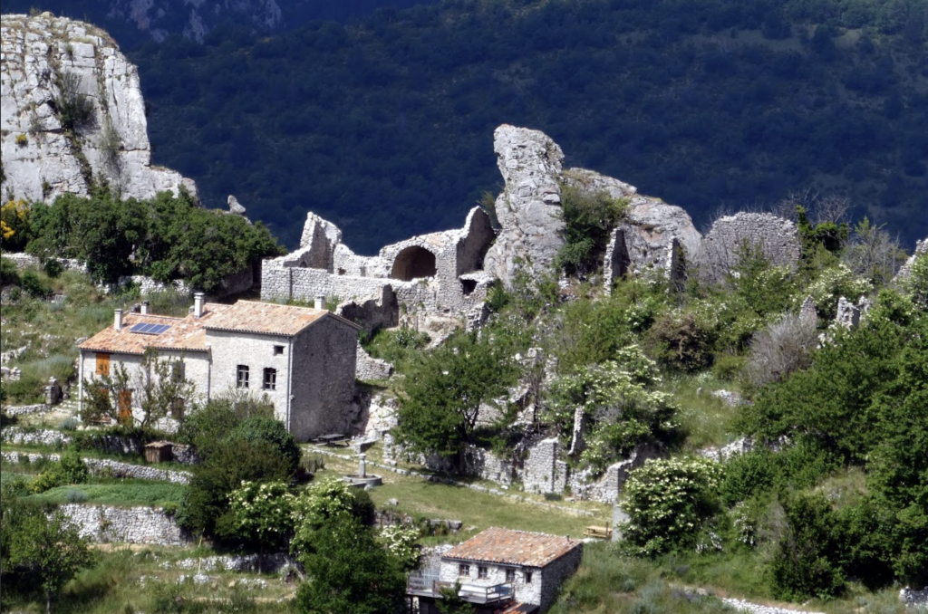 Poil village de provence